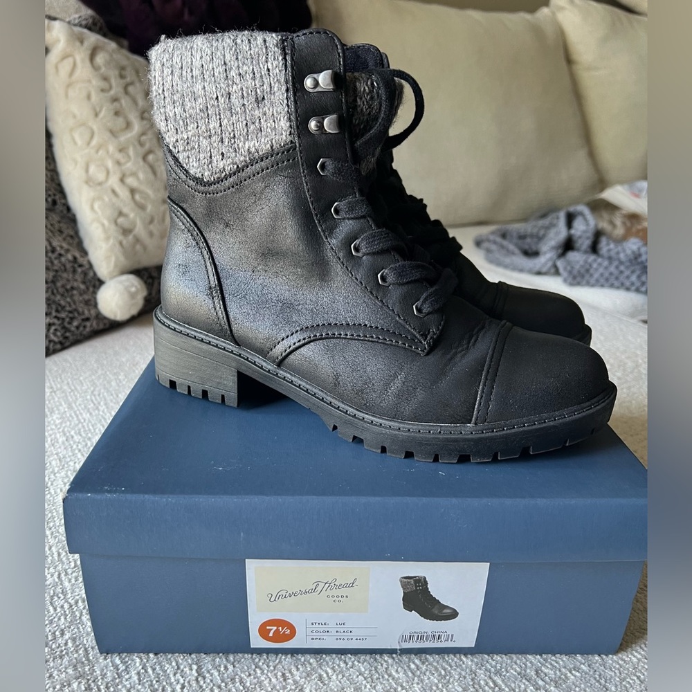 Universal Thread Rue Boots - Picture 2 of 6